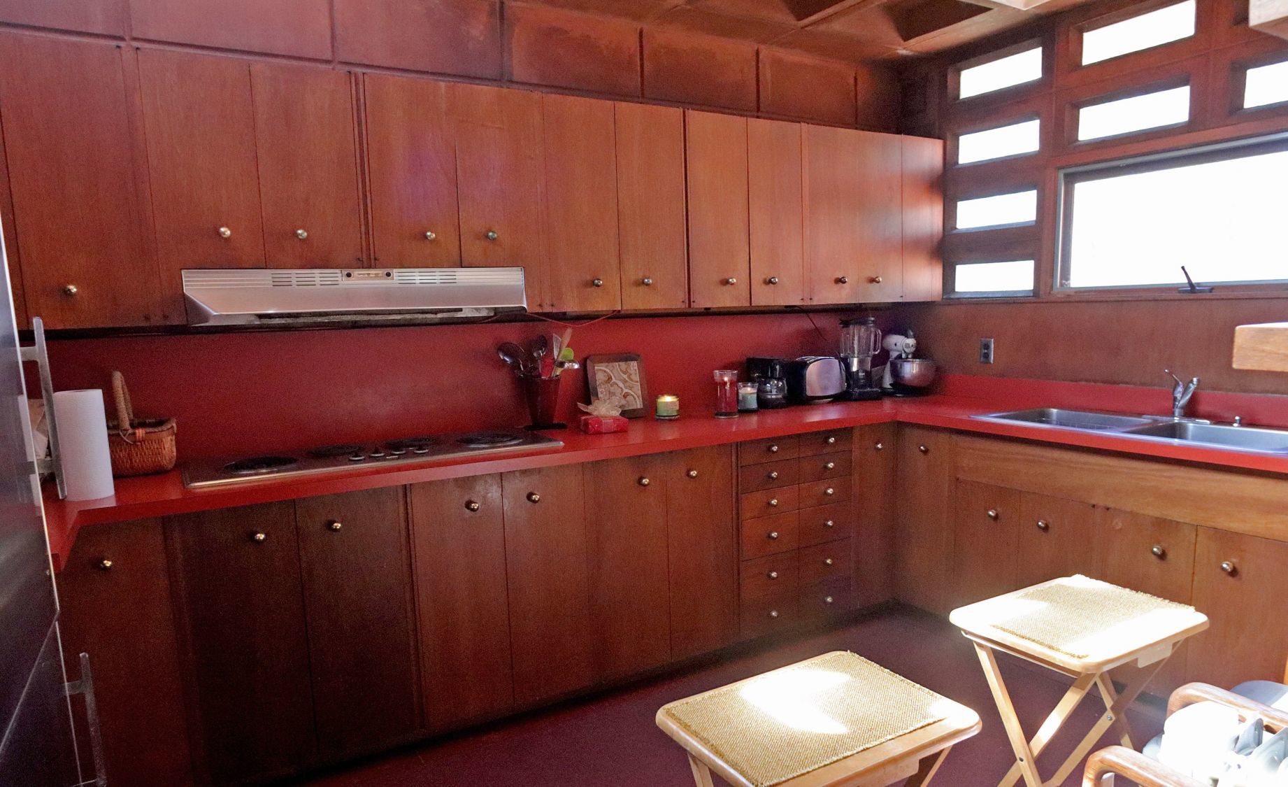 Frank Lloyd Wright home in Town & Country
